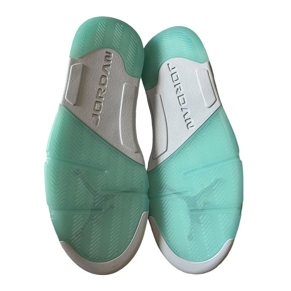 AIR JORDAN 5 RETRO, Size 10 - Picture 5 of 9